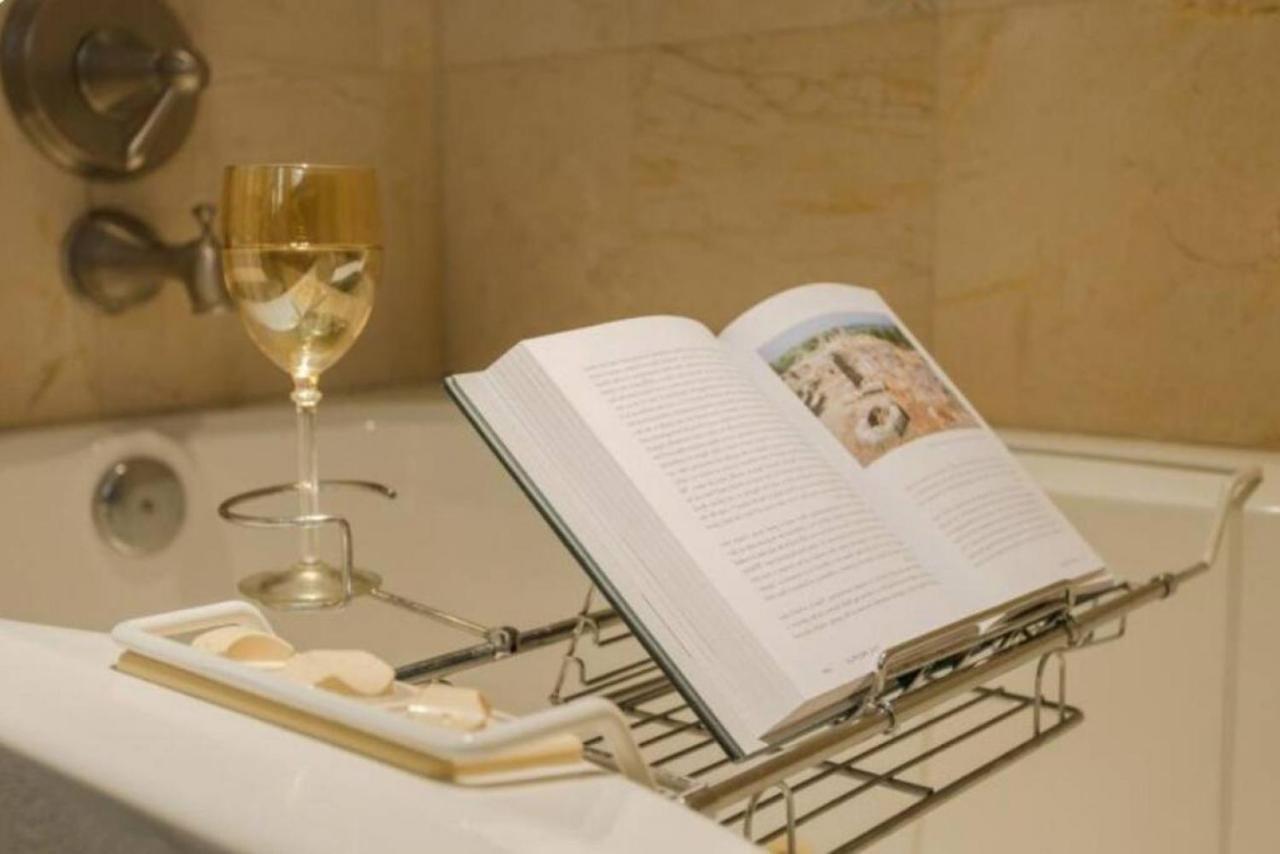 세인트피터즈버그 Wine-Dine-Sunshine Cozy Flat In The Heart Of Dtsp 빌라 외부 사진