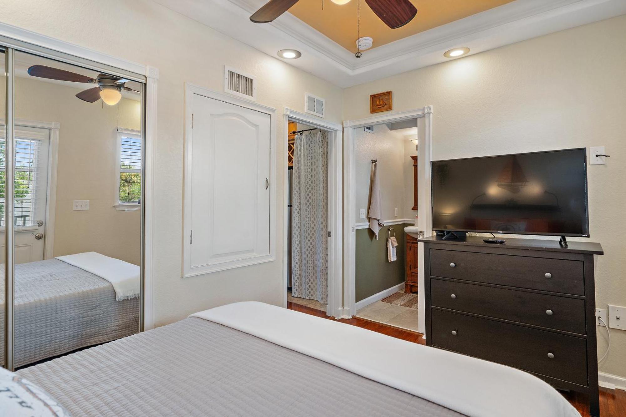 세인트피터즈버그 Wine-Dine-Sunshine Cozy Flat In The Heart Of Dtsp 빌라 외부 사진