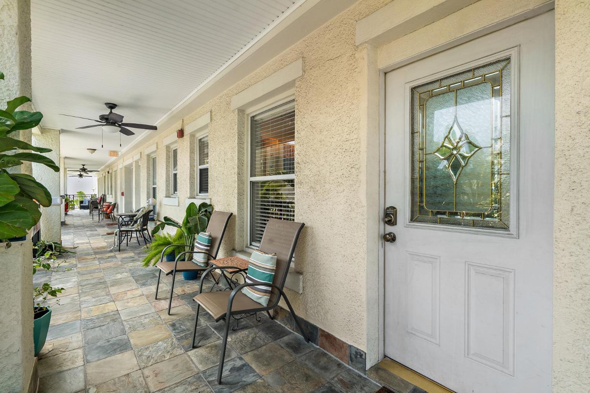 세인트피터즈버그 Wine-Dine-Sunshine Cozy Flat In The Heart Of Dtsp 빌라 외부 사진